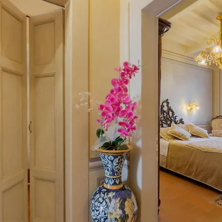 Zefferini קורטונה